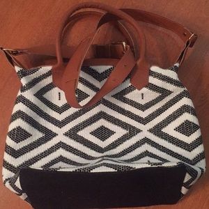 Tribe Alive tote. The Zoe Report Box of Style